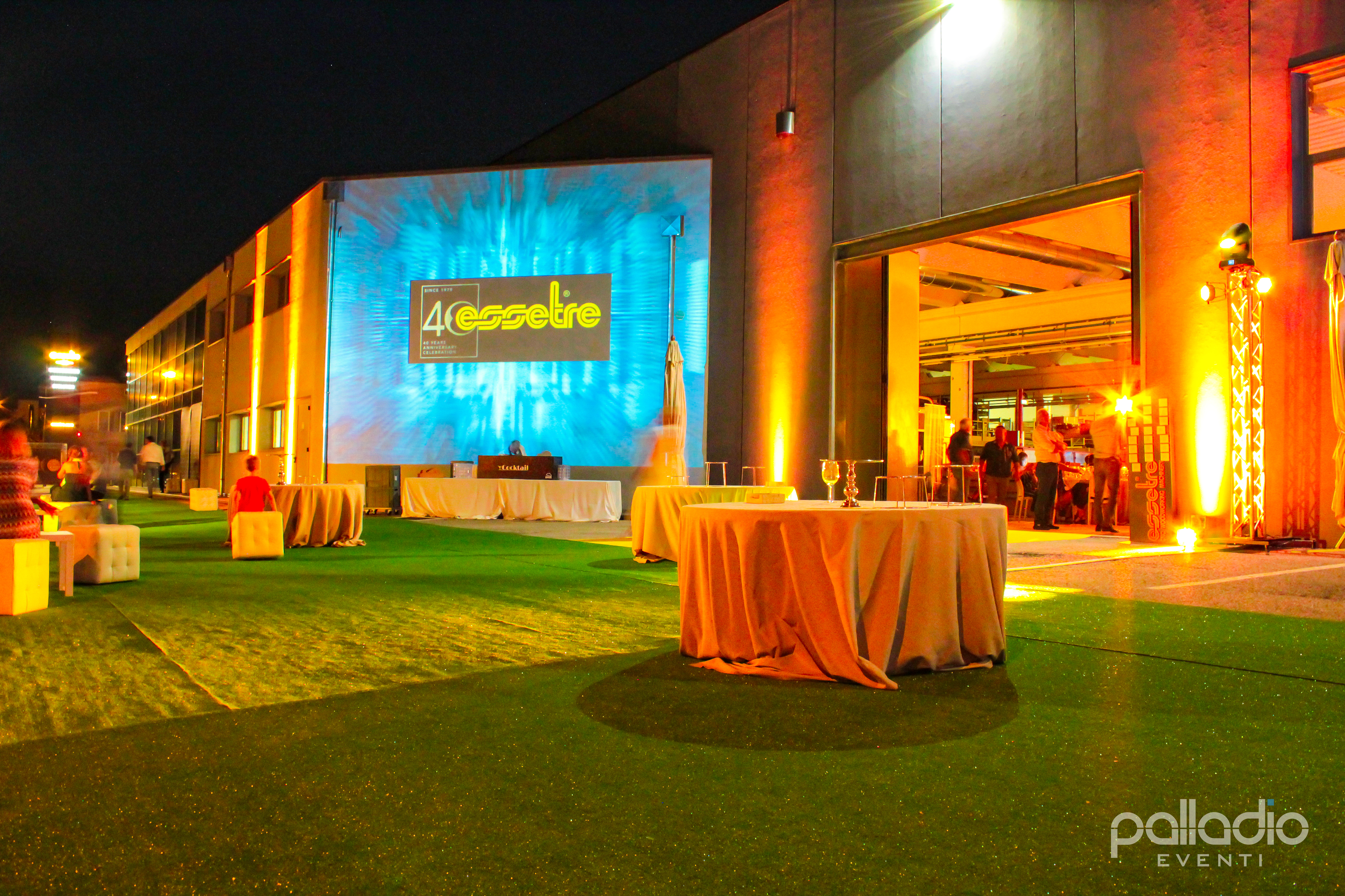 evento aziendale, vicenza, verona, padova, illuminazioni, service audio, luci video, proiezioni, meeting