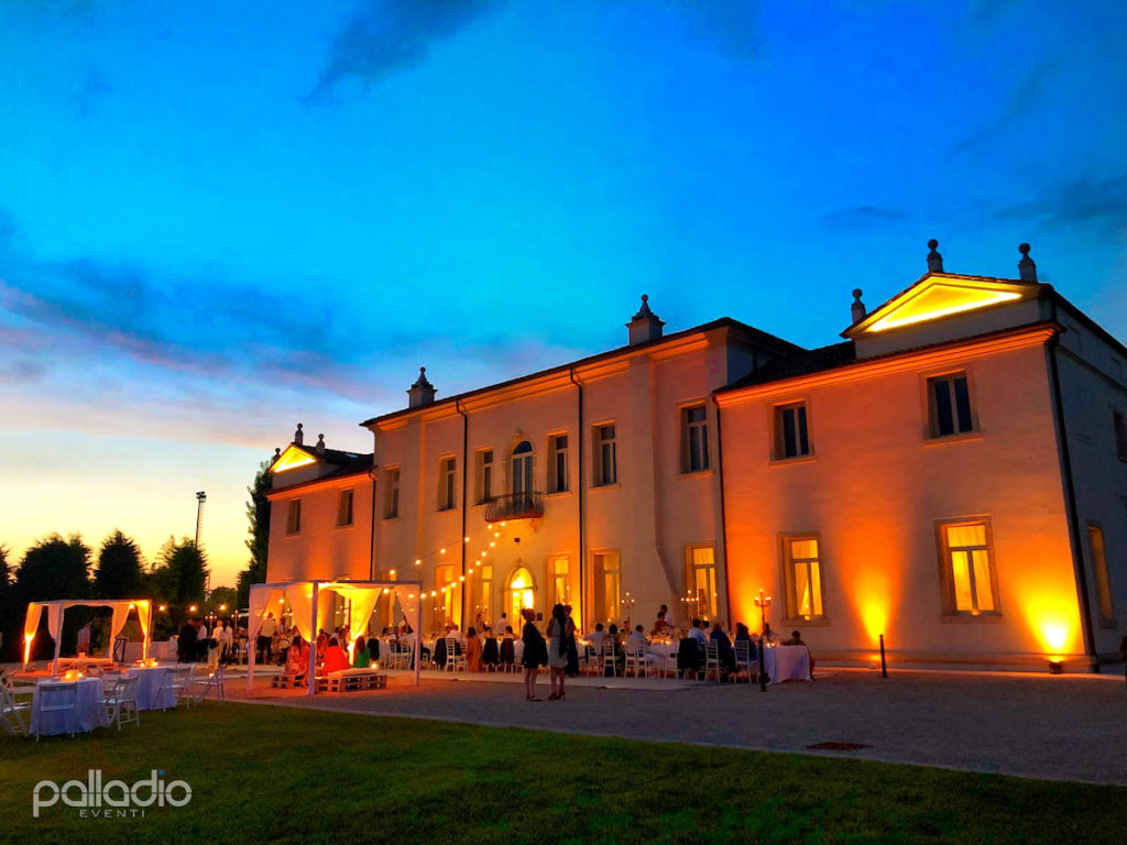 Illuminazione villa cornaro facciata matrimonio idee allestimento