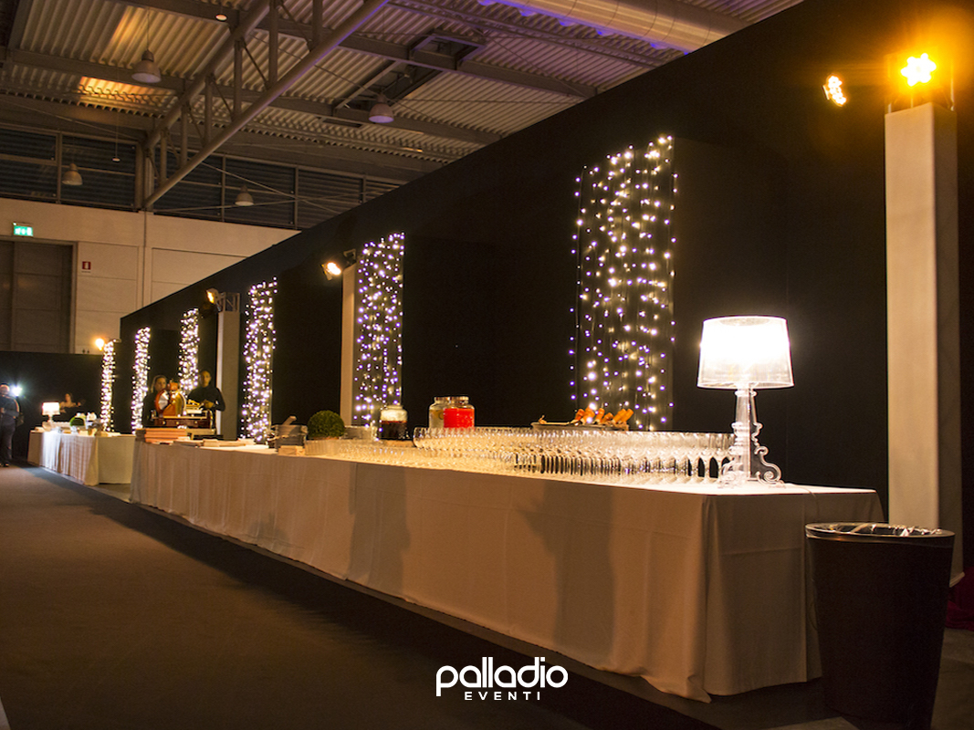 allestimenti audio video luci illuminazione proiezioni decorazioni arredi eventi allestimenti audio video luci illuminazione proiezioni decorazioni arredi eventi