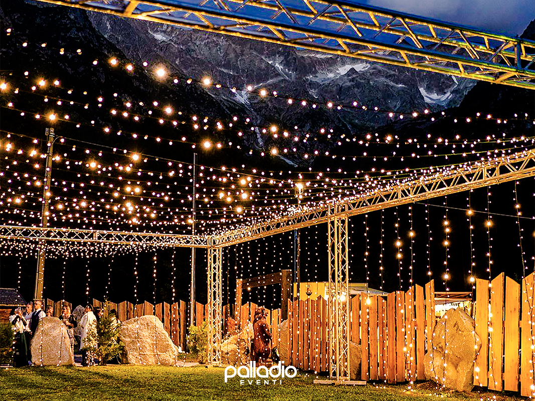 tende luminose luci all’italiana allestimenti illuminazione eventi tensistrutture tende luminose luci all'italiana allestimenti illuminazione eventi tensistrutture
