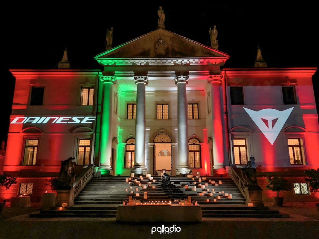 video proiezione loghi aziendali service noleggio ledwall proiettori luci audio video eventi organizzazione video proiezione loghi aziendali service noleggio ledwall proiettori luci audio video eventi organizzazione